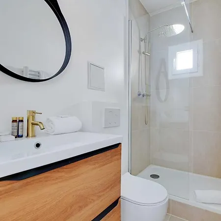 Studio-suite 4 Stars, 15m From Eiffel, Refined *