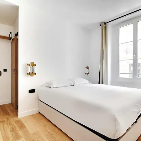 Studio-suite 4 Stars, 15m From Eiffel, Refined Apartment