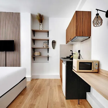 Apartment Studio-suite 4 Stars, 15m From Eiffel, Refined